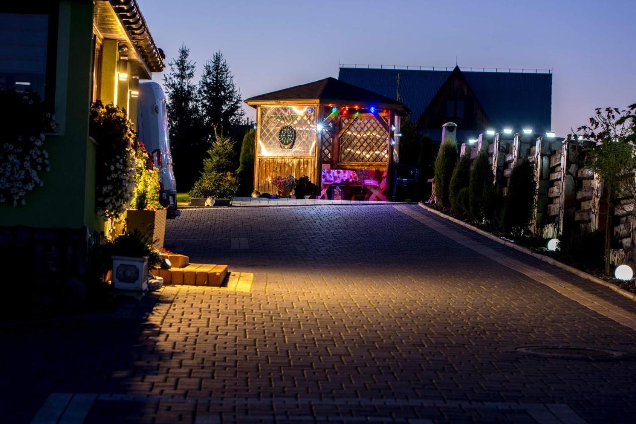 Domek Drewniany Piekielnik Bagian luar foto
